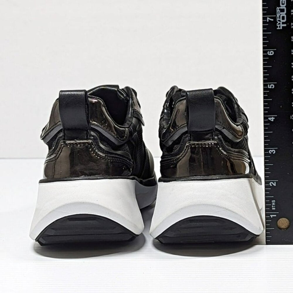 DKNY Women's Aki Lace-Up Sneakers Black Gunmetal Size 5 M (MSRP $139)