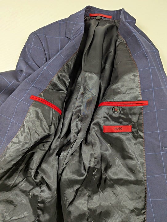Hugo Boss Men's Dark Navy Windowpane Suit Jacket Size 34R (MSRP $445)