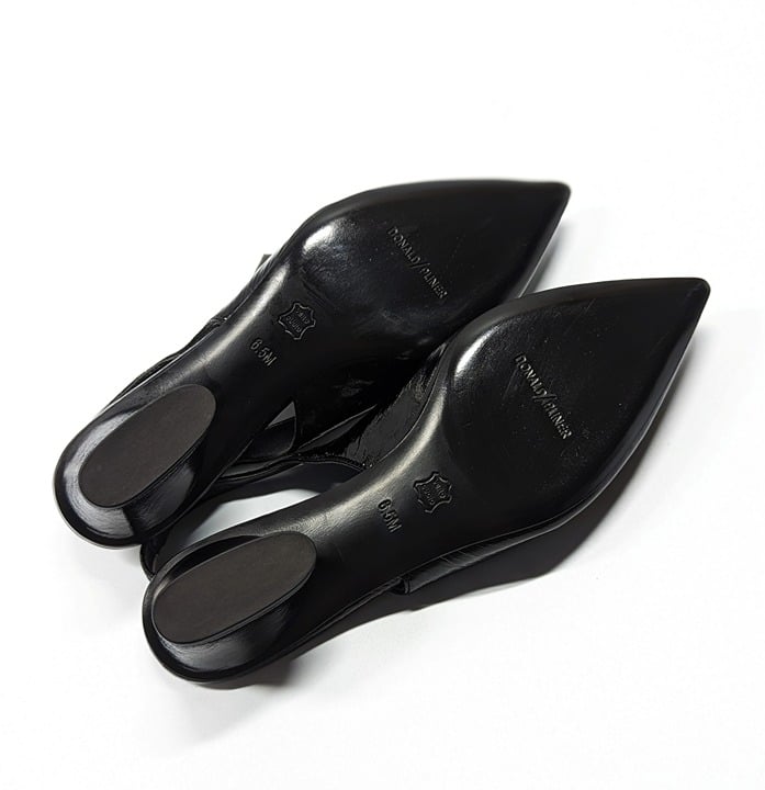 Donald J Pliner Women's Gema Pumps Black Distressed Shine Size 6.5 (MSRP $268)