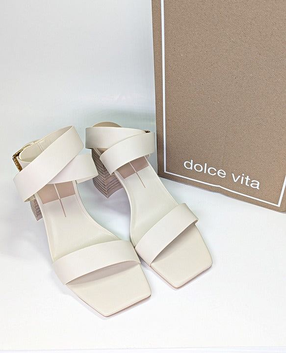 Dolce Vita Women's Paytin Ivory Ankle-Strap City Sandals Size 10 (MSRP $130)