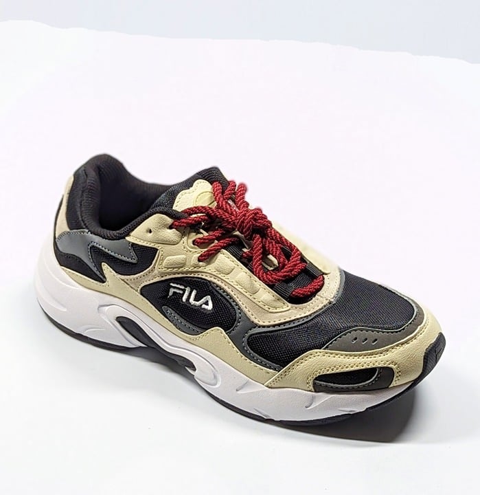 FILA Women's Luminance Low-Top Sneakers Size 9.5 US (MSRP $115)
