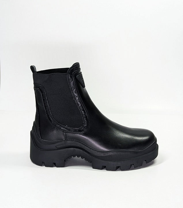 Guess Women's Yesses Signature Black Chelsea Booties Size 7.5 (MSRP $80)