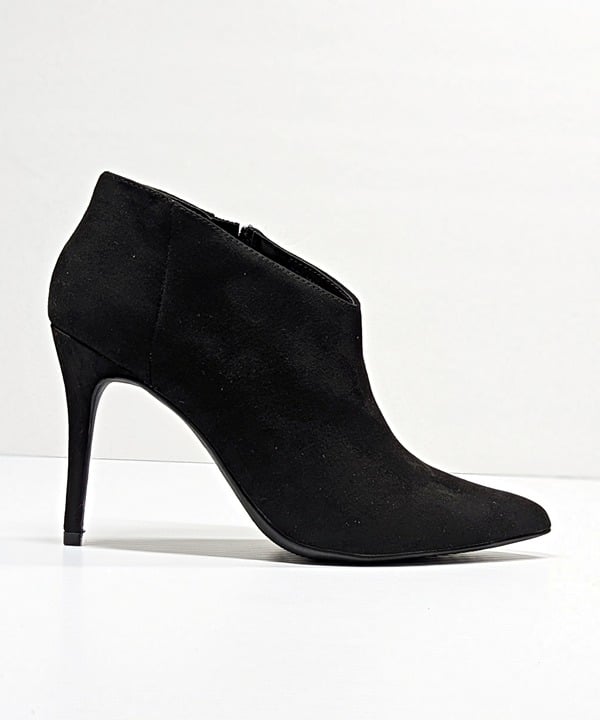 Journee Collection Women's Demmi Pointed Toe Shooties Black Size 8 M (MSRP $90)