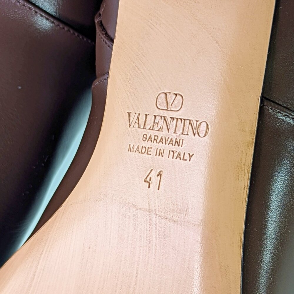 Valentino Garavani Womens Vlogo Medallion Calfskin Knee Boot Size 41 MSRP $2,190