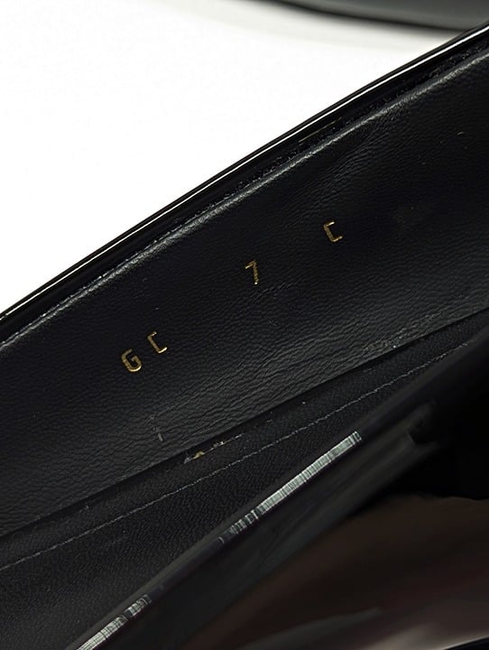 Ferragamo Women's Annie Patent Knot Ballerina Flats Black Size 7 C (MSRP $850)