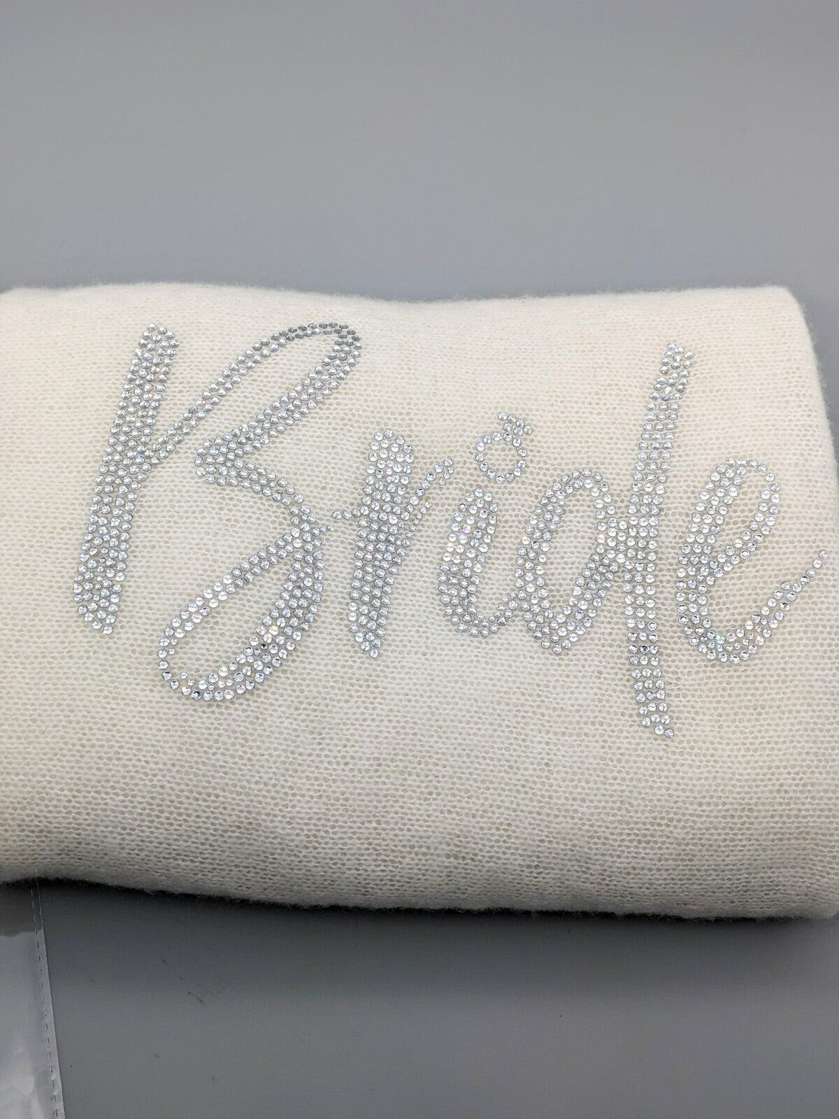 Carolyn Rowan Women's Cashmere Bride Shawl Ivory (MSRP $395)
