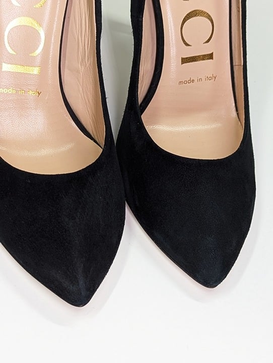 Gucci Women's Black Suede Point Toe Stiletto Heel Pump Size 36.5 (MSRP $720)
