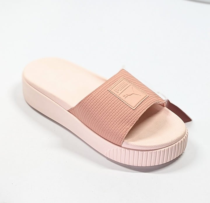 Puma Women's Bold Platform Pink Pearl Pool Slides Sandals Size 8.5 US (MSRP $85)