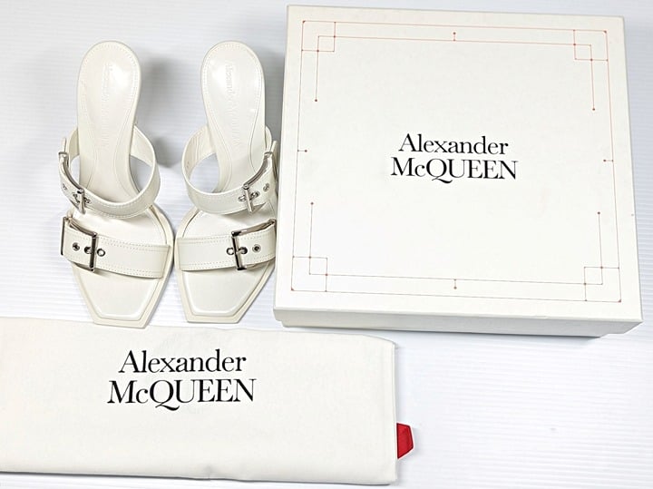 Alexander McQueen Women's White Double Buckle Punk Mules Size 41 (MSRP $1,090)