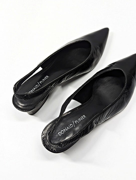 Donald J Pliner Women's Gema Pumps Black Distressed Shine Size 6.5 (MSRP $268)