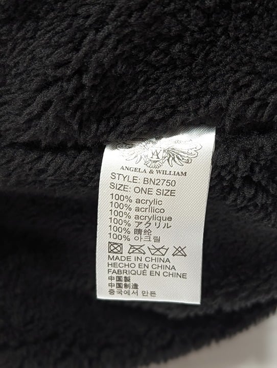 Angela & William Women's Beanie with Sherpa Lining Black O/S (MSRP $44)