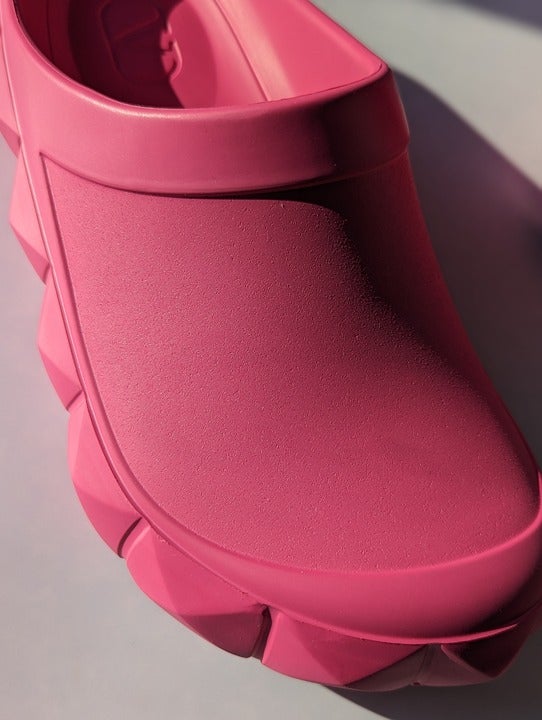 Valentino Garavani Men's Pink Roman Stud Turtle Slide Size 43 EU (MSRP $590)