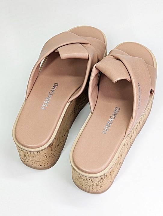 Ferragamo Women's Engracia Platform Slide Sandals in Rosa Size 7 C (MSRP $695)