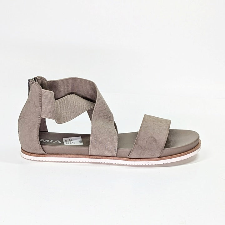 MIA Women's Valuna Flat Strappy Sandals Taupe Size 10 (MSRP $49)