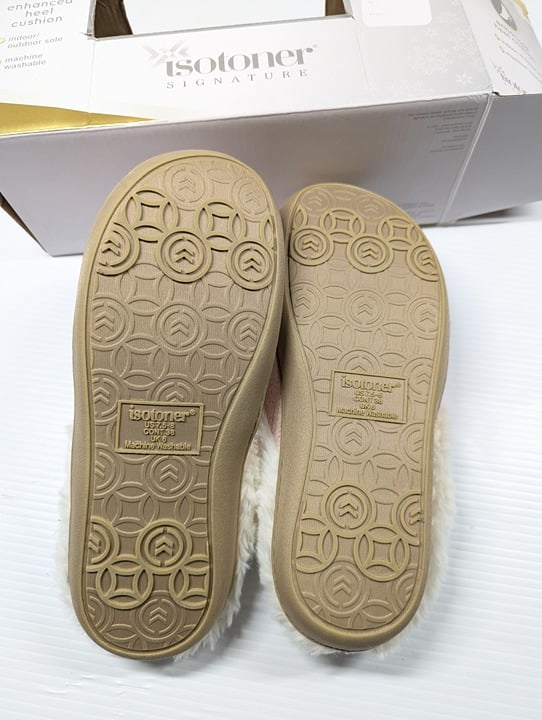Isotoner Women's Boxed Chenill Evening Sand Slipper Size M (7.5-8) MSRP $40