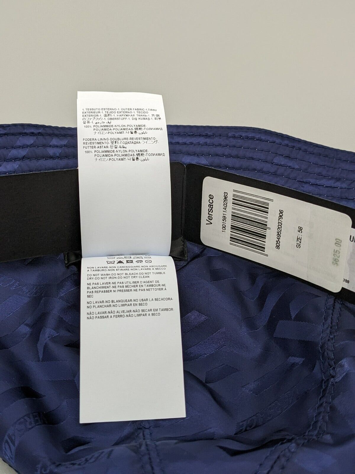 Versace Women's Barocco Print Bucket Hat Size 58 (MSRP $625)