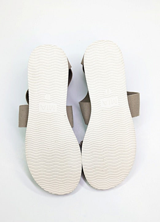 MIA Women's Valuna Flat Strappy Sandals Taupe Size 9 (MSRP $49)