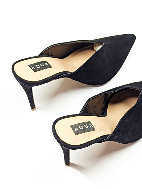 Aqua Women's Flare Mules Suede Pointed Toe High-Heel Black Size 9 (MSRP $99)