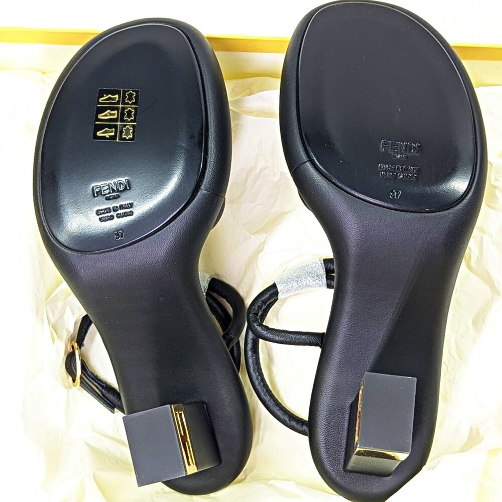 Fendi Women's Baguette Heeled Sandals Nero Nappa Leather Size 37 (MSRP $1,190)