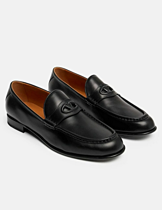 Valentino Garavani Men's Vlogo Penny Loafer in Nero Black Size 43 (MSRP $980)