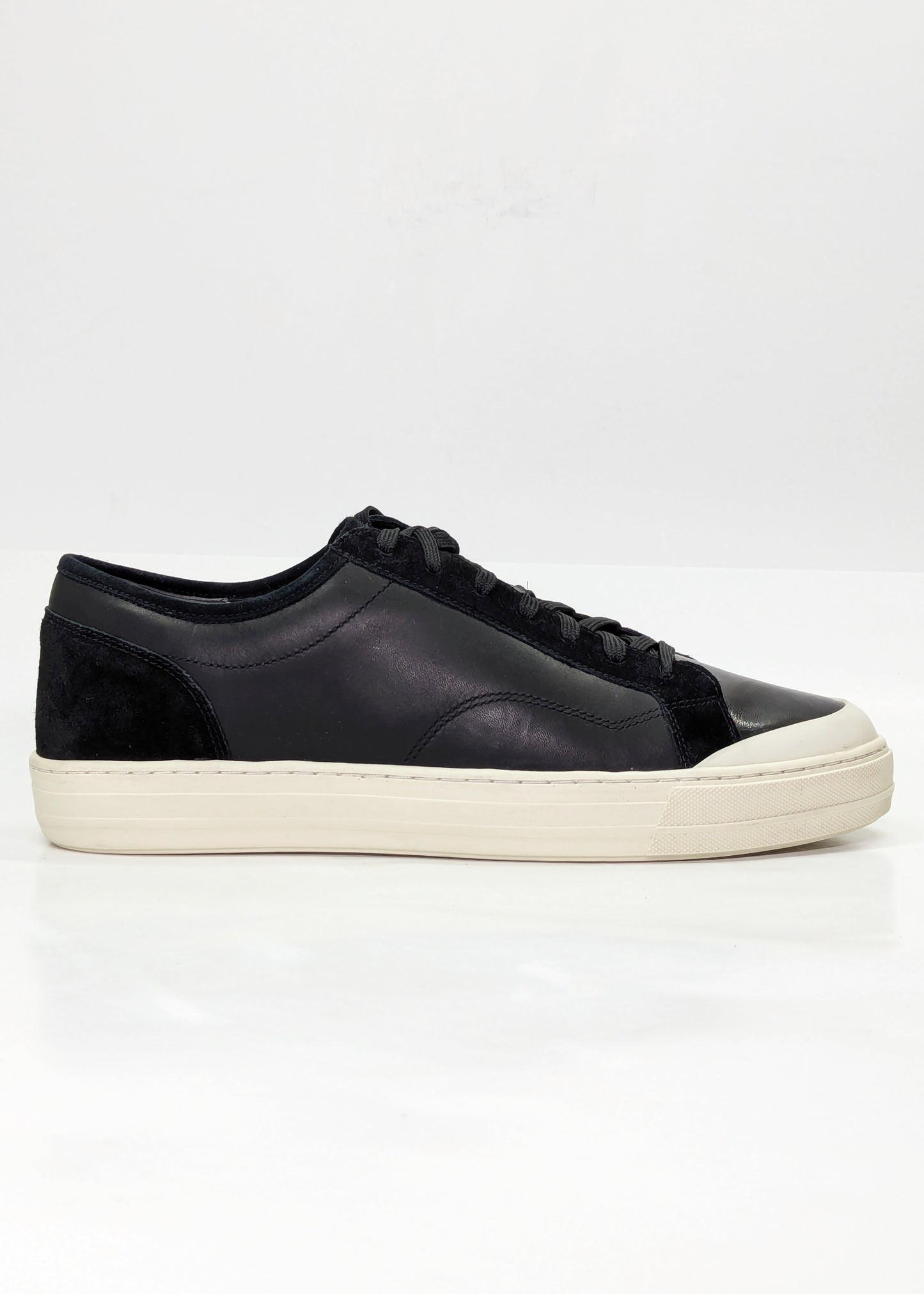 Vince Wescott Men's Black Leather Low Top Lace Up Sneakers Size 10.5 (MSRP $250)