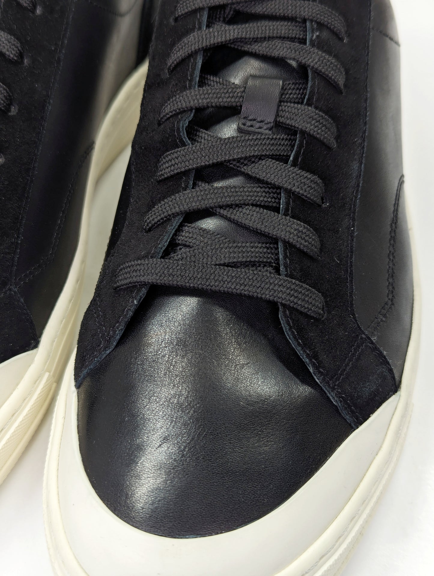 Vince Wescott Men's Black Leather Low Top Lace Up Sneakers Size 10.5 (MSRP $250)