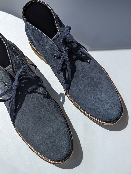 The Men's Store Bloomingdale's Chukka Boot Navy Suede Size 8 (MSRP $180)