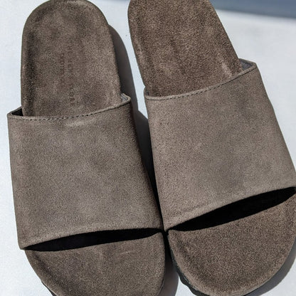 The Men's Store Bloomingdale's Slide Grey Suede Sandals Size 13 (MSRP $145)