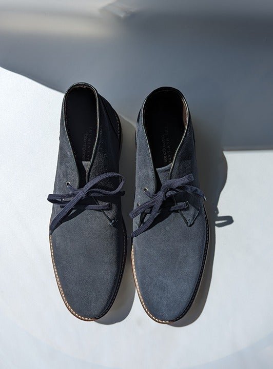 The Men's Store Bloomingdale's Chukka Boot Navy Suede Size 8 (MSRP $180)