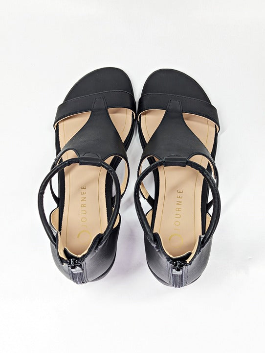 Journee Collection Women's Trayle Black Wedge Sandals Size 8 (MSRP $95)