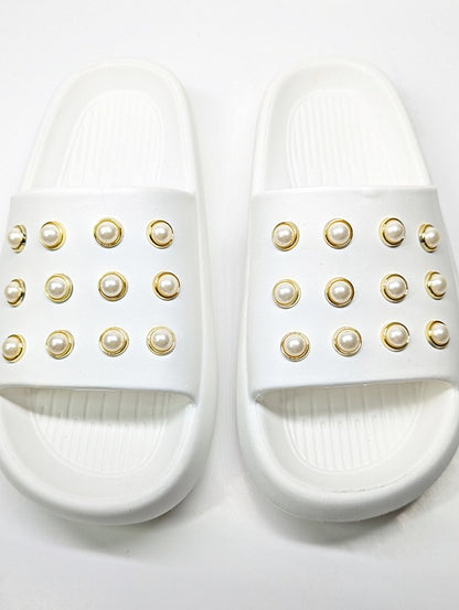 Kenneth Cole Mello Eva Pearl Embellished Platform Sandal White Size 8 (MSRP $59)