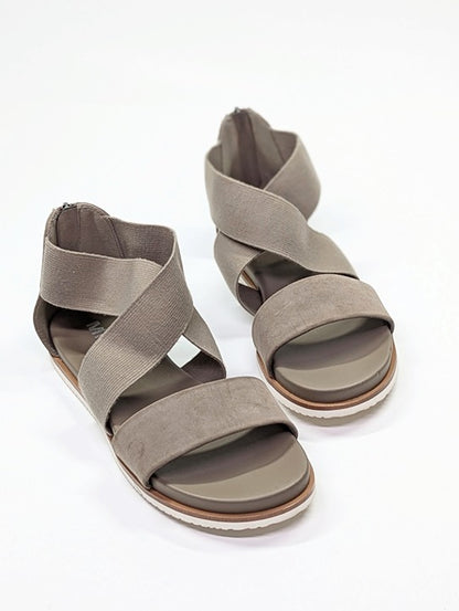MIA Women's Valuna Flat Strappy Sandals Taupe Size 10 (MSRP $49)