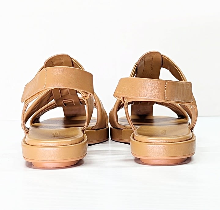 Vince Women's Rava Tan Leather Slingback Sandals Size 10 M (MSRP $250)