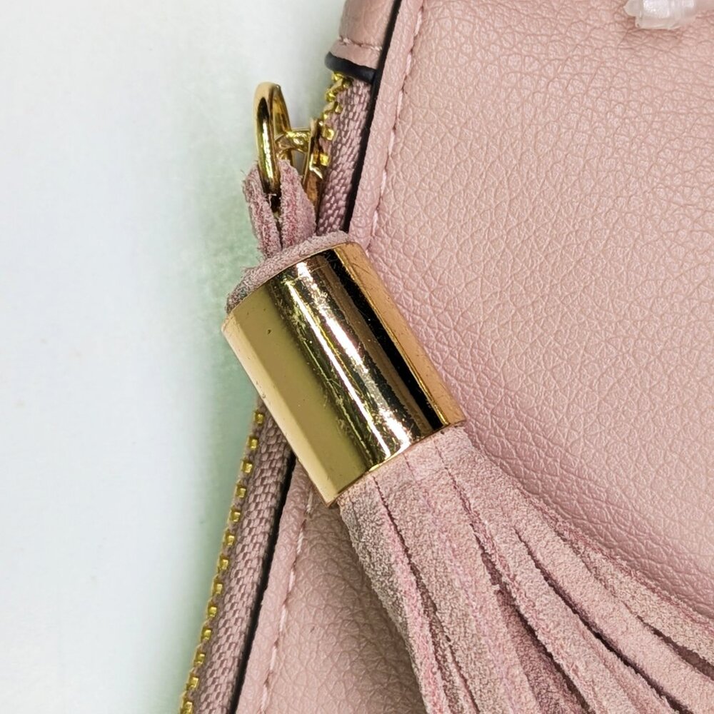 INC INTERNATIONAL CONCEPTS Molyy Party Wristlet Clutch (MSRP $40)