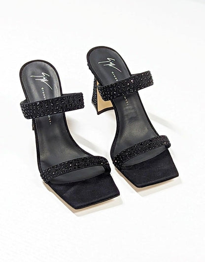 Giuseppe Zanotti Women's Vanilla Crystal Embellished Sandals Size 38 (MSRP $850)