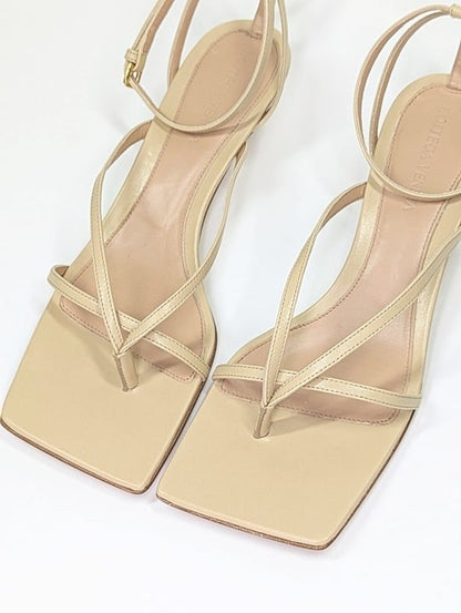 Bottega Veneta Women's Stretch Ankle Strap Kitten Sandals Size 36.5 (MSRP $990)