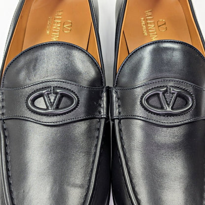 Valentino Garavani Men's Vlogo Signature Penny Loafer Black Size 45 (MSRP $980)