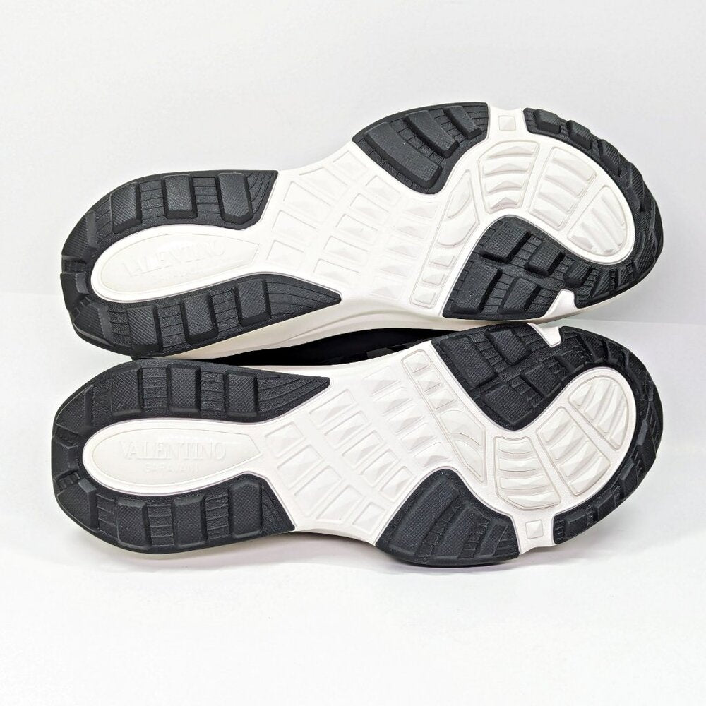 Valentino Garavani Men's True Act Low Top Canvas Sneakers Size 43 (MSRP $980)