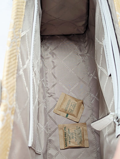 Michael Kors Gigi Logo Large Grab Tote with Shoulder Strap (MSRP $358)