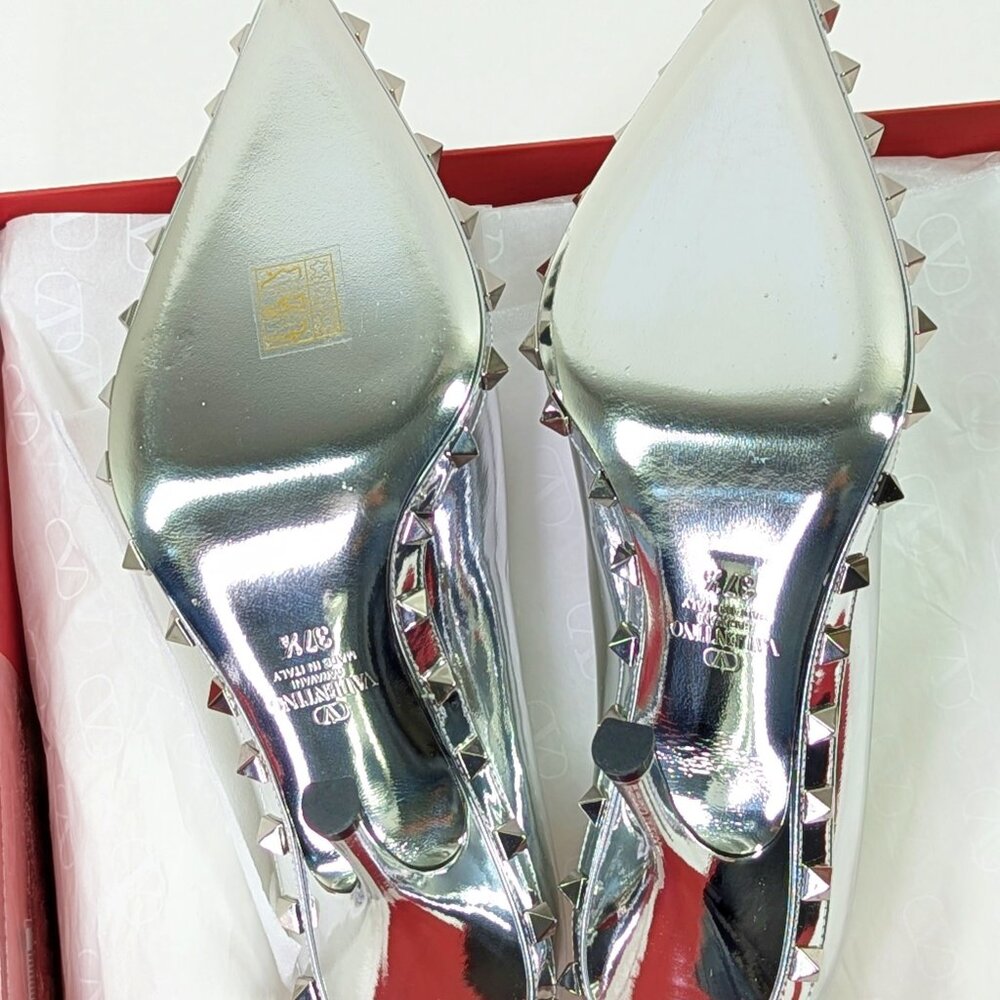 Valentino Garavani Women's Pointed Toe Rockstud Pumps Silver Sz 37.5 MSRP $1,390