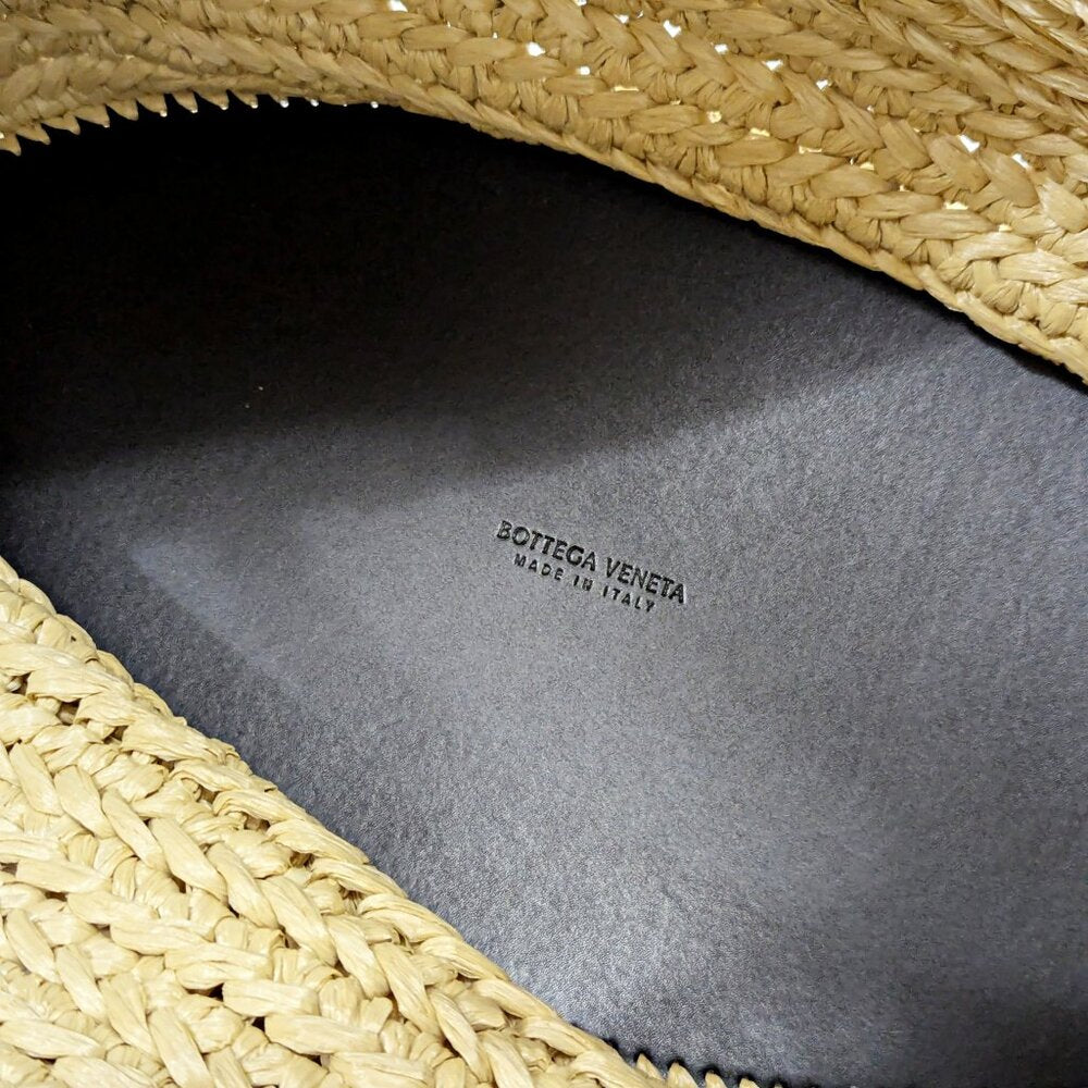 Bottega Veneta Arco Women's Raffia Tote Bag Leather Pouch in Black (MSRP $3,000)