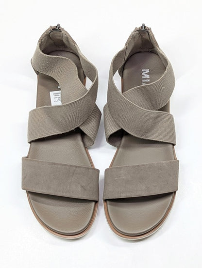 MIA Women's Valuna Flat Strappy Sandals Taupe Size 10 (MSRP $49)
