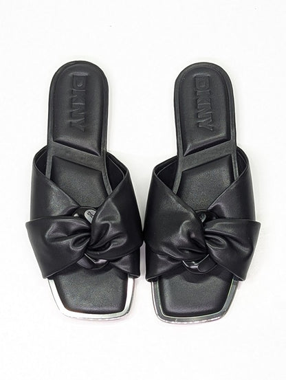 NWOB DKNY Women's Doretta Black Square Toe Slide Sandals Size 7 (MSRP $120)