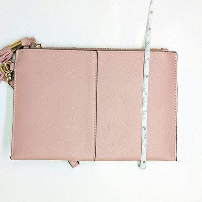 INC INTERNATIONAL CONCEPTS Molyy Party Wristlet Clutch (MSRP $40)