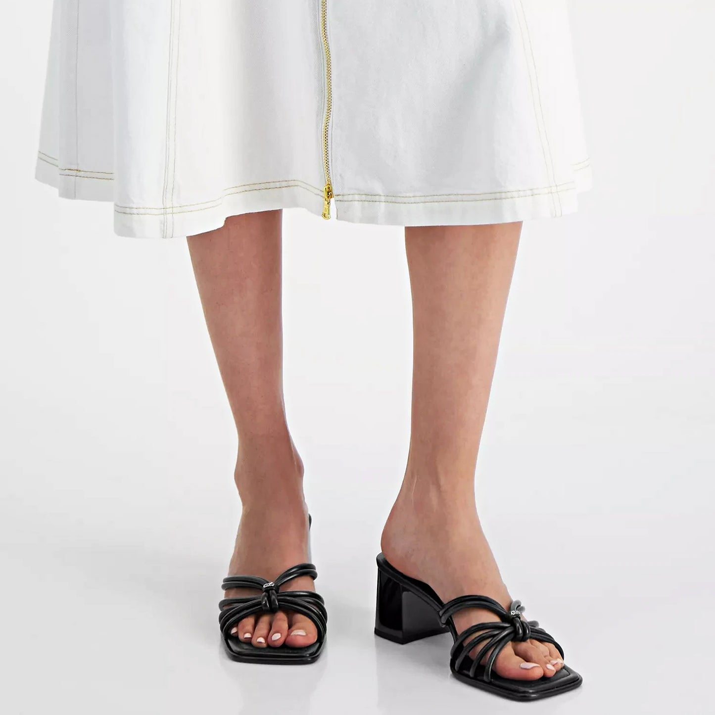 Michael Kors Women's Astra Black Leather Strappy Sandals Size 8.5 (MSRP $145)