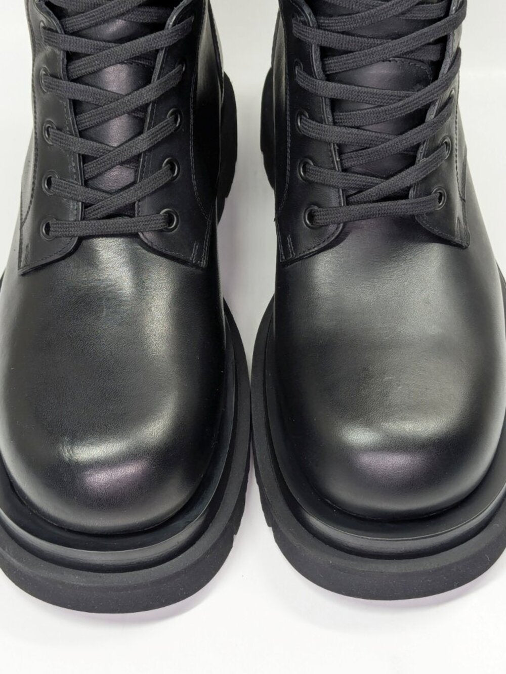 Bottega Veneta Men's Lug Sole Combat Boots in Black Leather Size 41 (MSRP $1450)