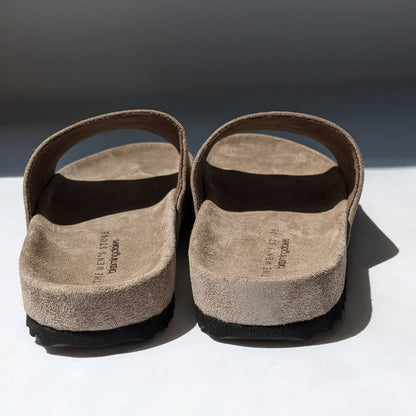 The Men's Store Bloomingdale's Slide Stone Suede Sandals Size 7 (MSRP $145)