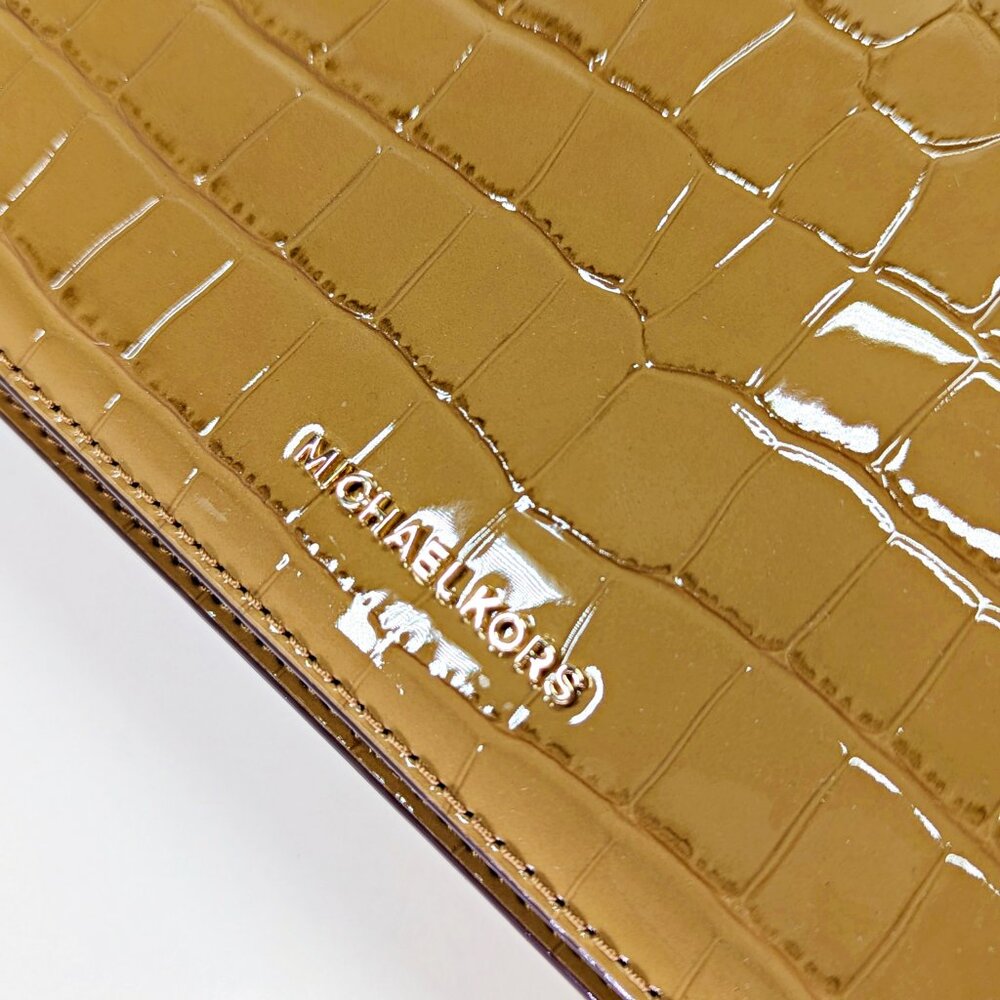 Michael Kors Jet Set Women's Medium Flap Embossed Leather Crossbody (MSRP $198)