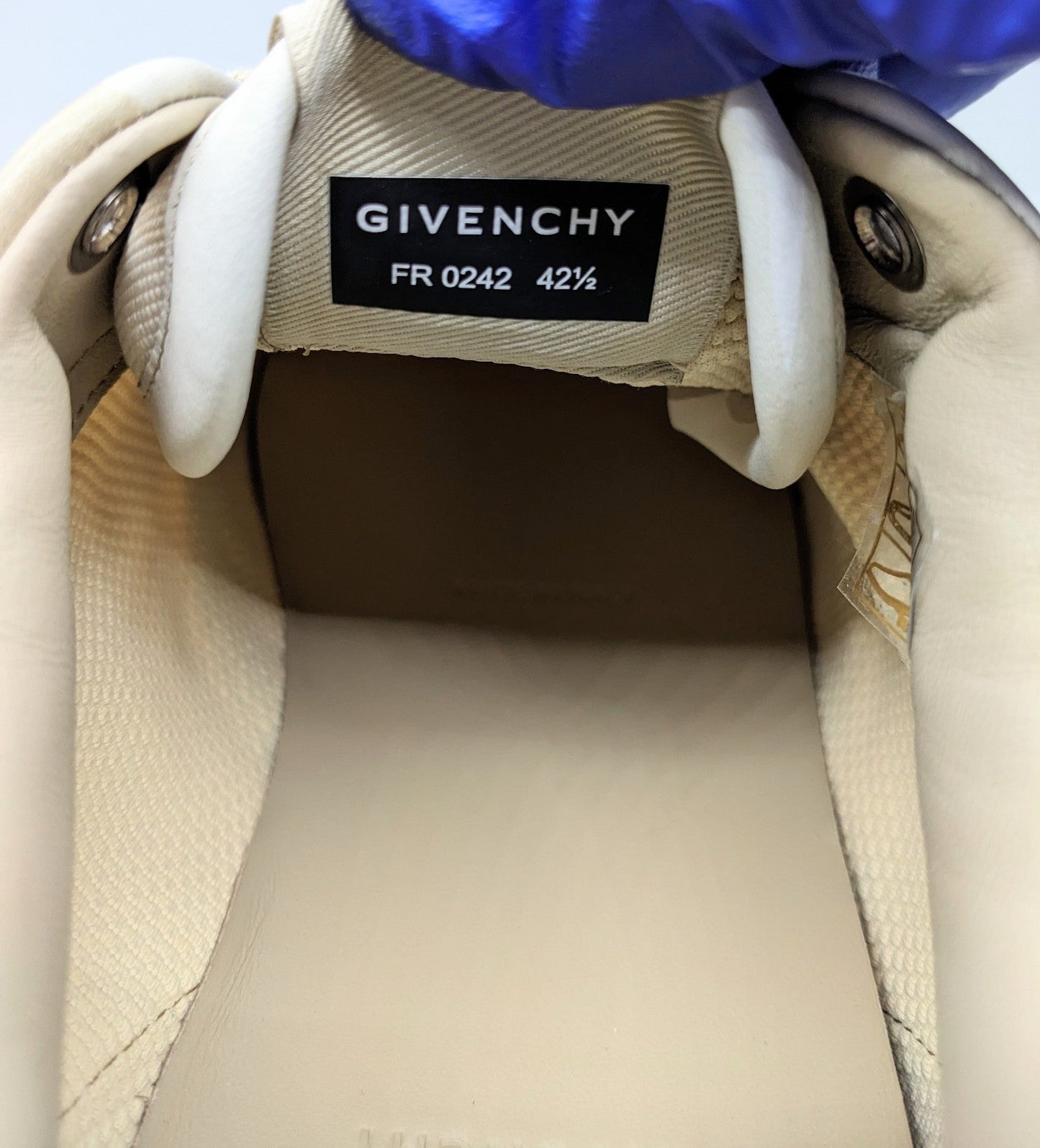 Givenchy Men's Giv Runner Light Sneakers Size 9.5 (MSRP $895)