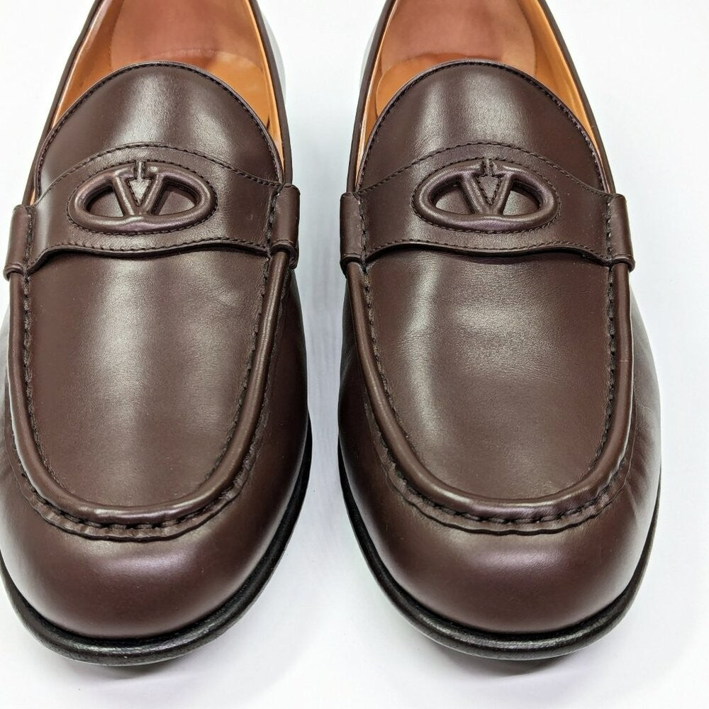 Valentino Garavani Men's Vlogo Penny Loafer Chocolate Brown Size 43 (MSRP $980)